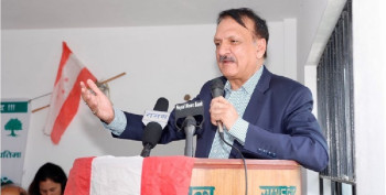 संसद्लाई प्रभावहीन बनाउन एमाले सक्रियः अर्थमन्त्री महत